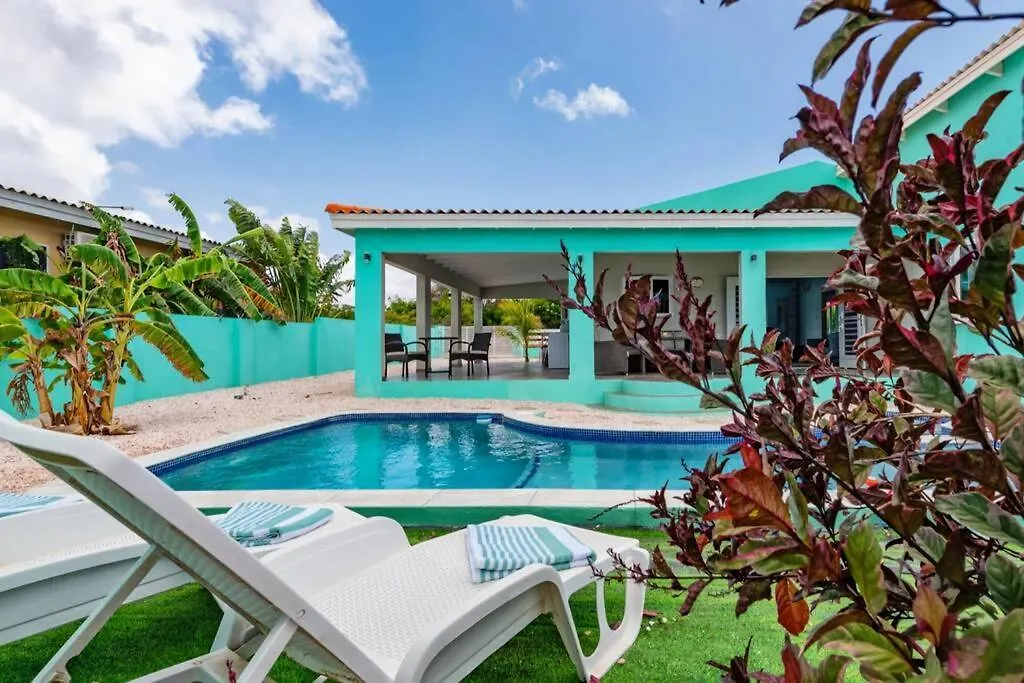 Villa Maya Barber 0*,
