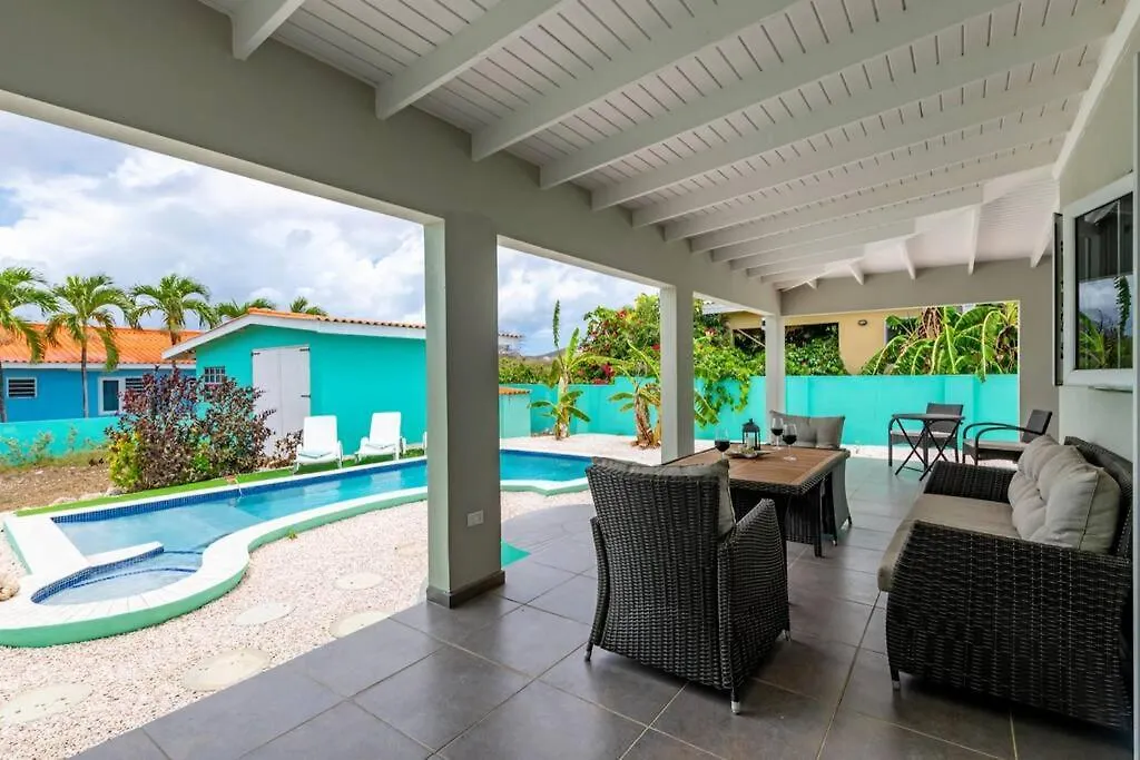Villa Maya Barber